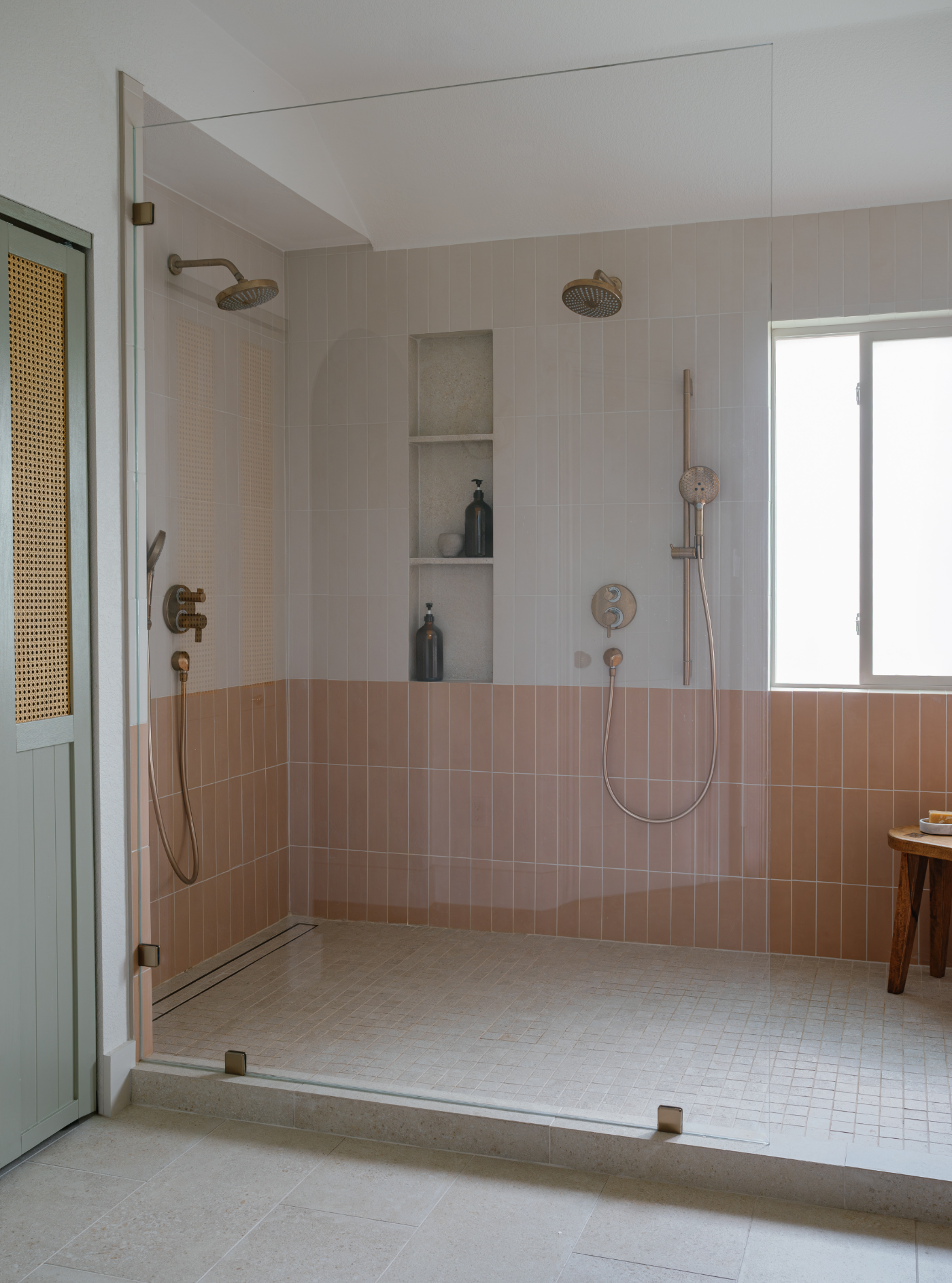 Shower with peach tile