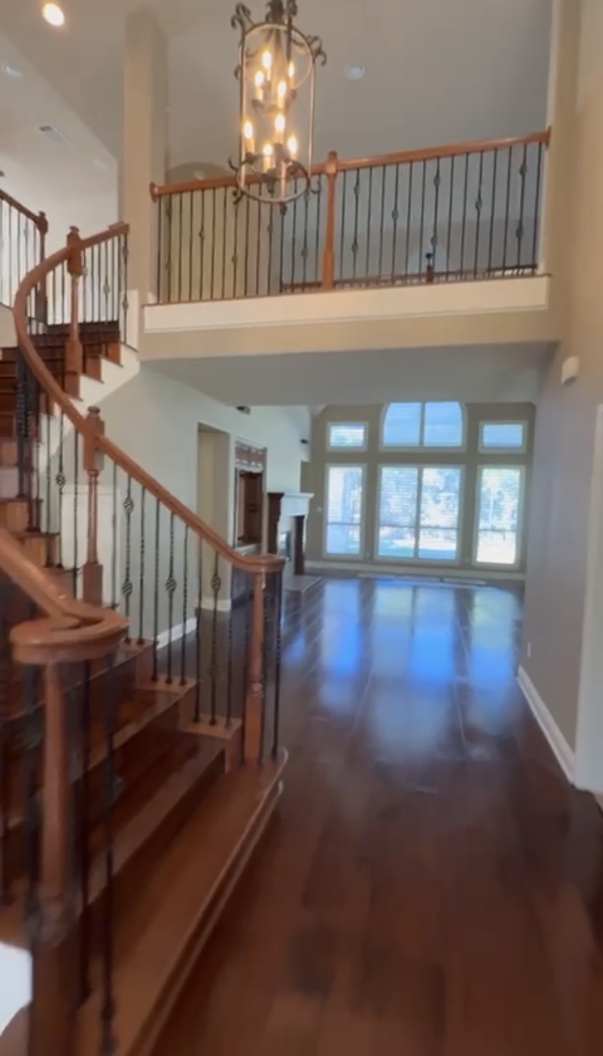 Two-story entry before the remodel